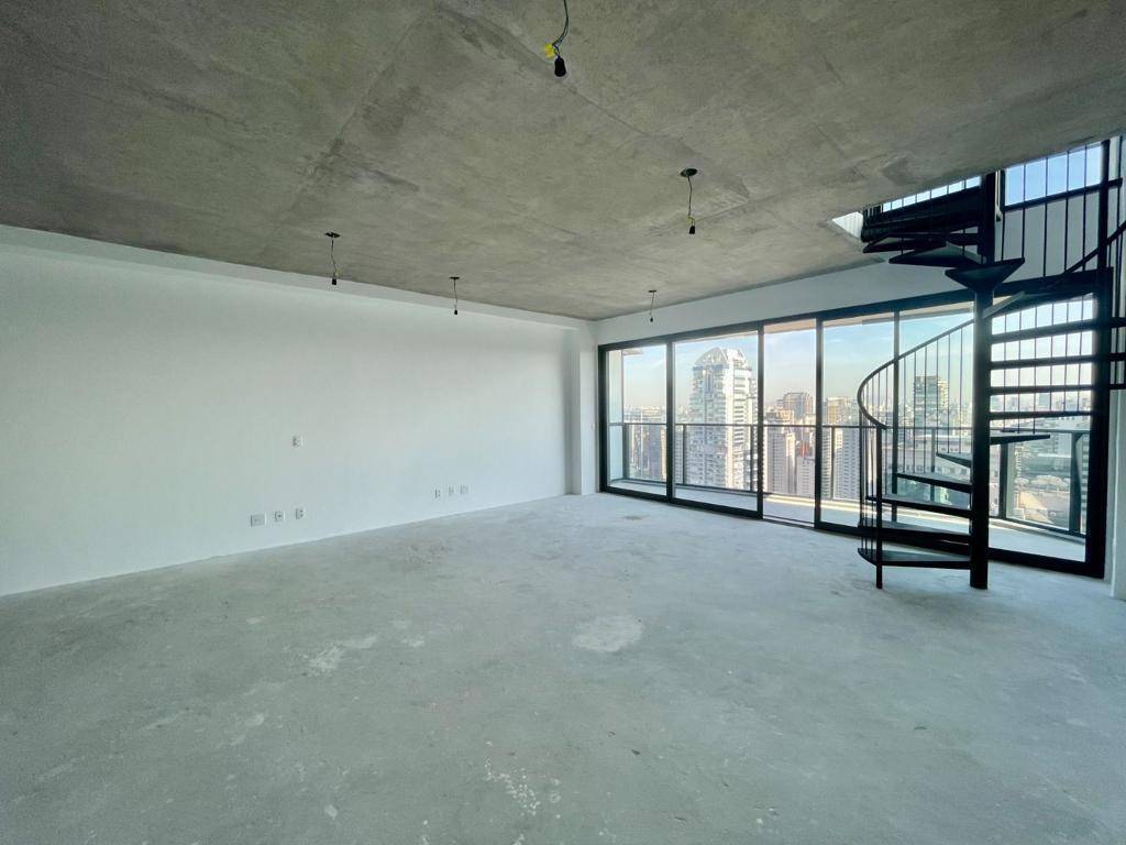 Cobertura à venda com 1 quarto, 76m² - Vila Olímpia,São Paulo