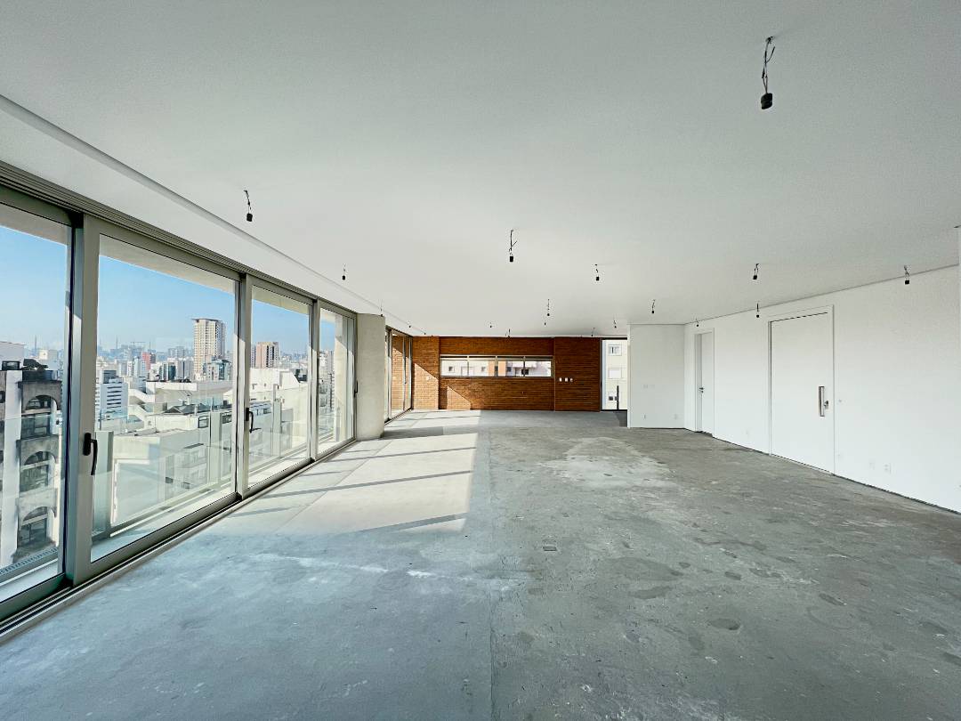 - Apartamento com 335 m², 4 quartos sendo 4 suítes à venda no bairro Itaim Bibi.