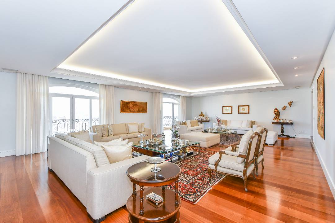 - Apartamento com 609 m², 4 quartos sendo 4 suítes à venda no bairro Jardim América.