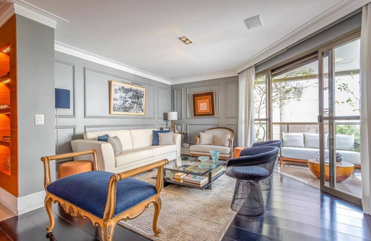 Apartamento 200m2 com 4 quartos, super charmoso, elegante, reformado e mobiliado e prontinho para morar – Moema fora de rota - Andréa Vallis