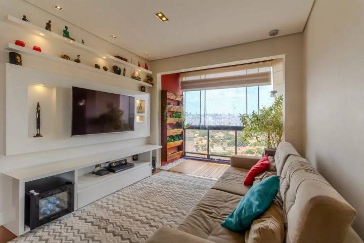 - Apartamento com 165 m², 3 quartos sendo 3 suítes à venda no bairro Itaim Bibi.