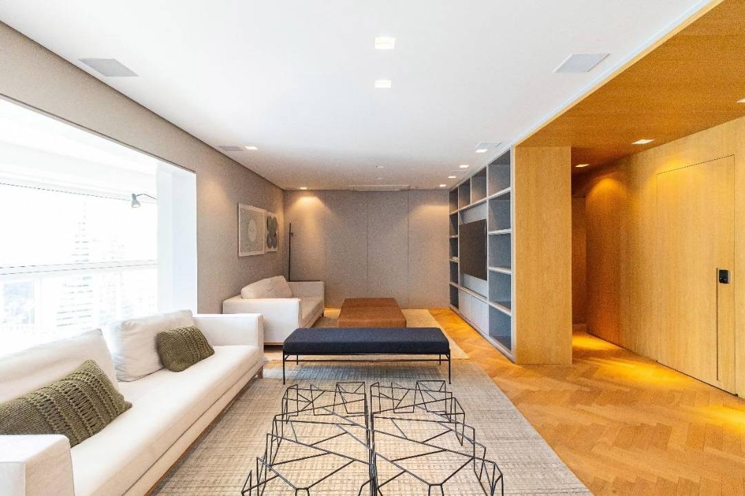 - Apartamento com 201 m², 2 quartos sendo 2 suítes à venda no bairro Itaim Bibi.