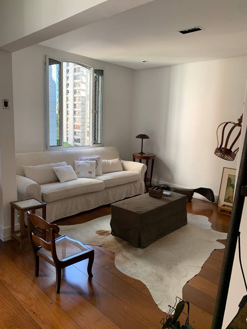 Apartamento à venda com 2 quartos, 160m² - Itaim Bibi,São Paulo
