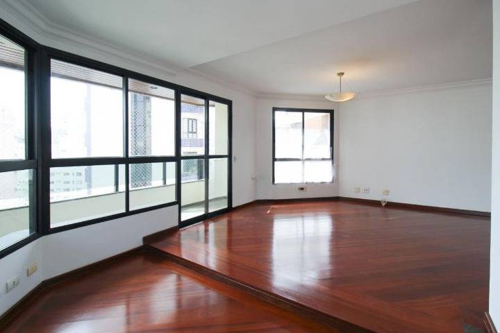 Apartamento com 210 m², 3 quartos sendo 3 suítes à venda no bairro Moema. - Andréa Vallis