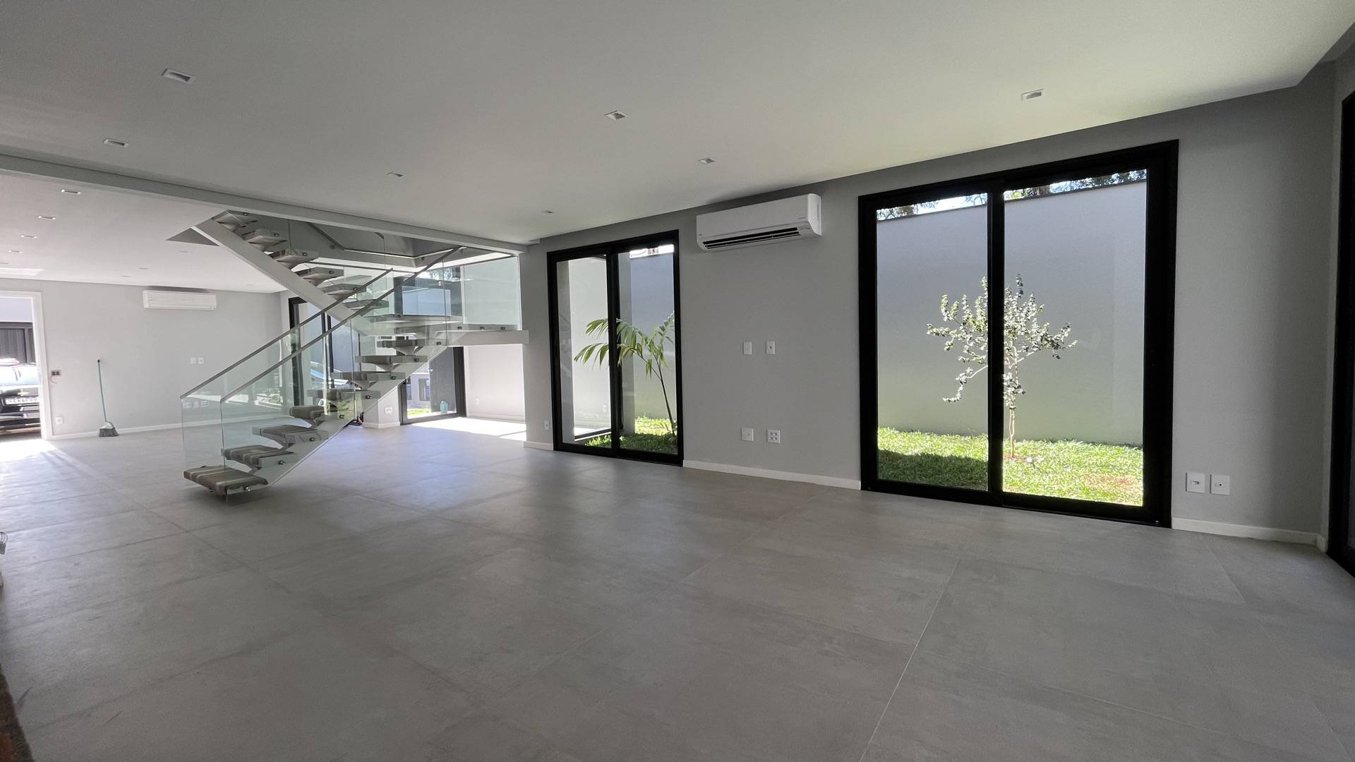 Casa à venda com 4 quartos, 550m² - Jardim Luzitania,São Paulo