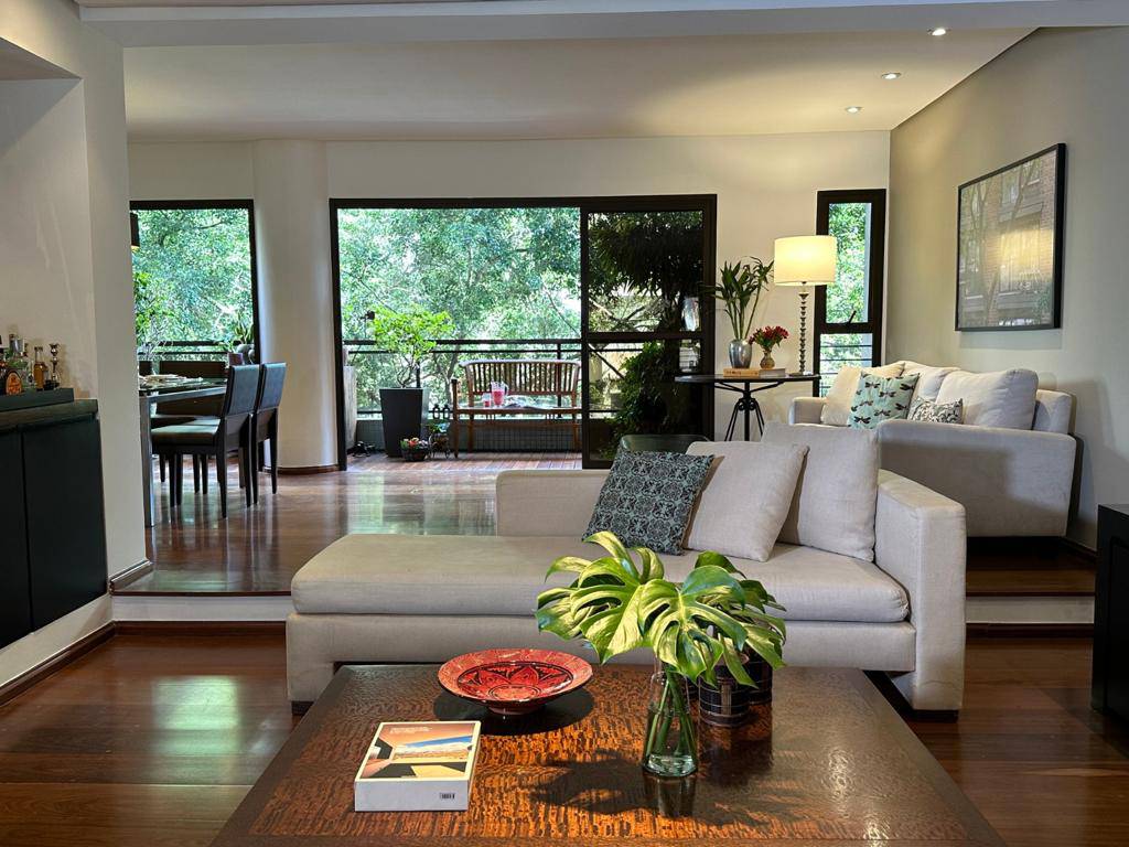 - Apartamento com 218 m², 3 quartos sendo 3 suítes à venda no bairro Jardim Paulista.