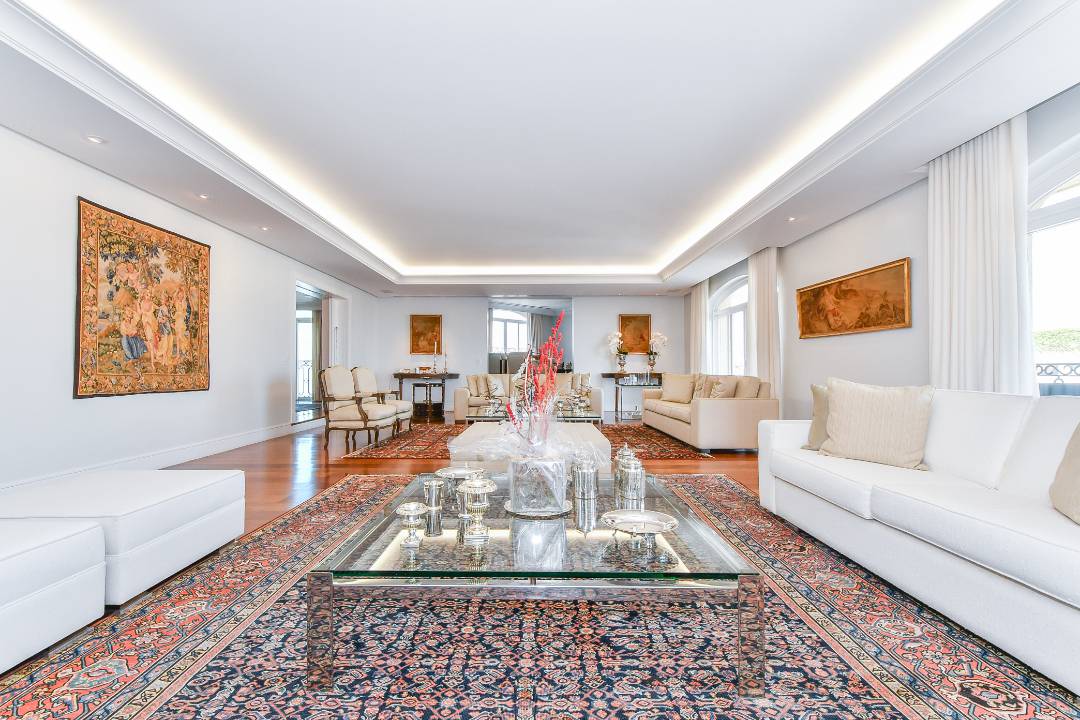 - Apartamento com 609 m², 4 quartos sendo 4 suítes à venda no bairro Jardim América.