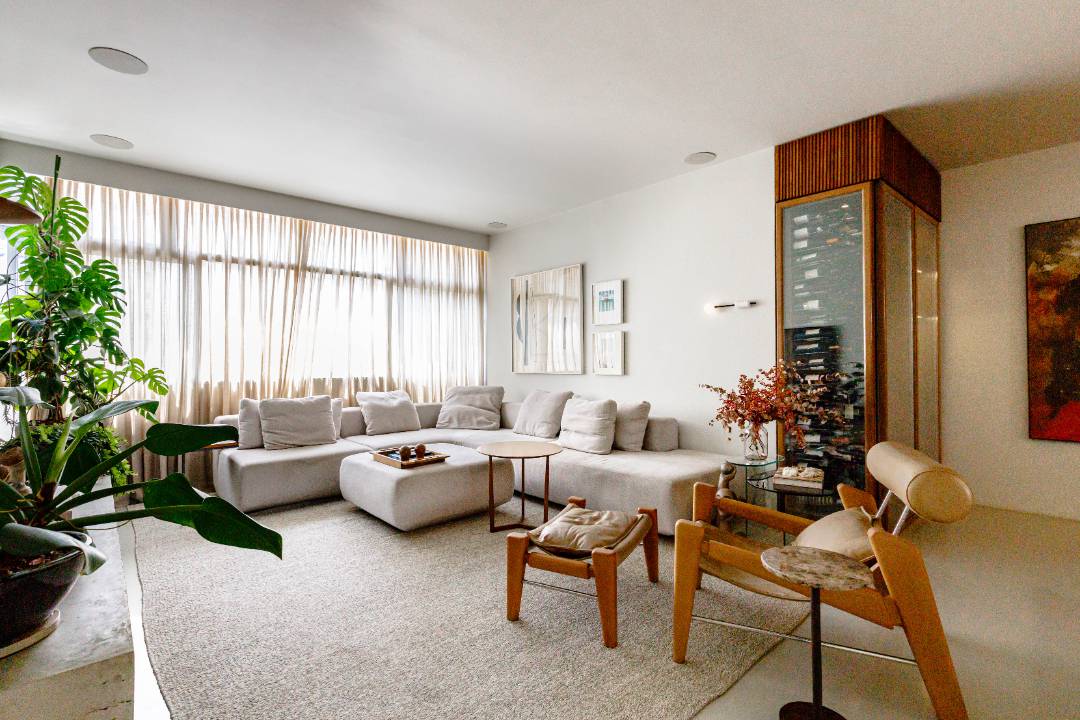 Apartamento com 154 m², 3 quartos sendo 1 suíte à venda no bairro Jardim América. - Andréa Vallis