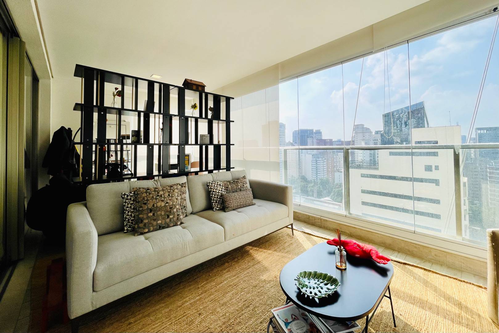 Apartamento para venda ou locação com 2 quartos, 101m² - Itaim Bibi,São Paulo